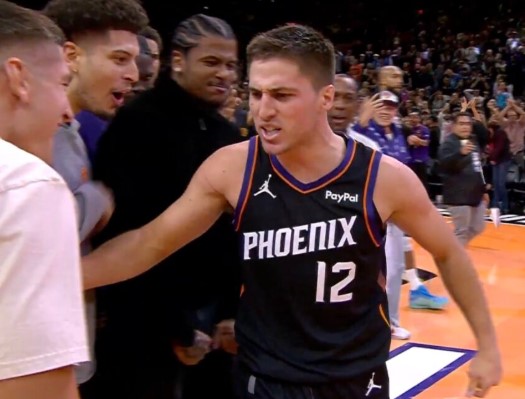 NBA直播赛后情书:森林狼在对阵太阳的最后50秒出现了难以置信的崩盘